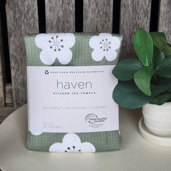 Haven QUICK DRY White Floral Green Tea Towels set of 2 - Picture 7 of 12